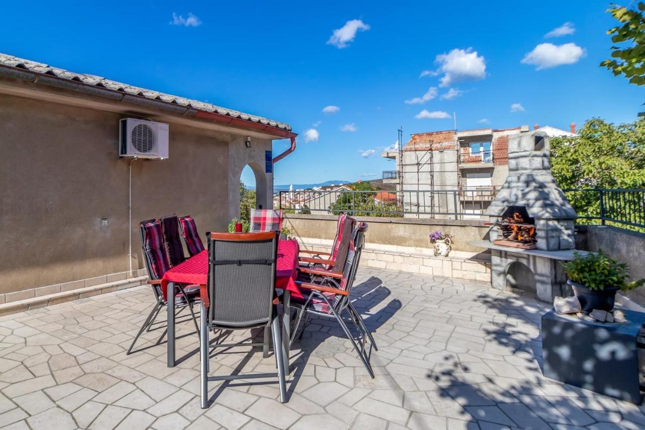 Lord Apartment *